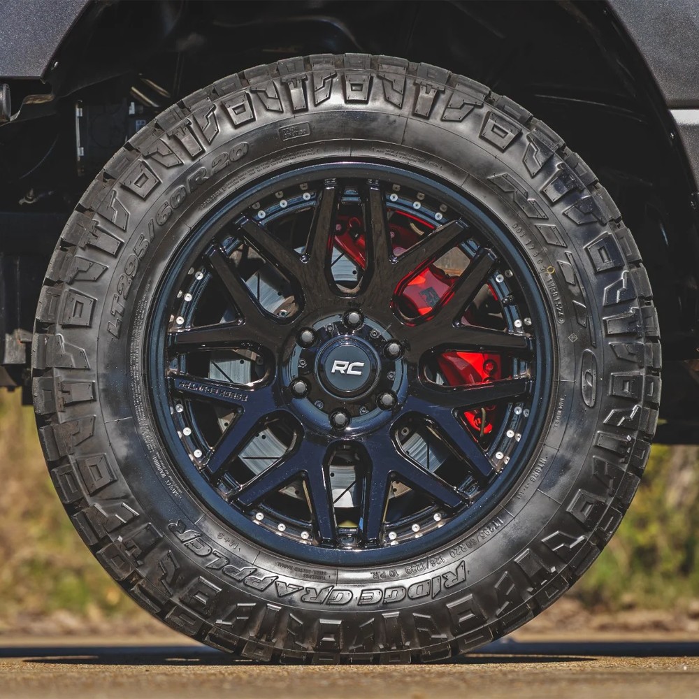 komplet-hamulcow-z-wentylowanymi-tarczami-rough-country komplet-hamulcow-z-wentylowanymi-tarczami-rough-country