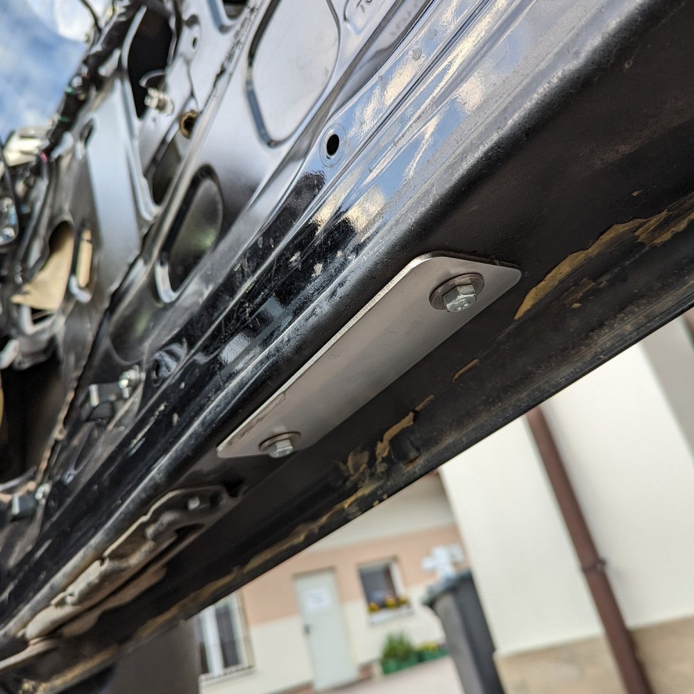 mocowanie-kola-zapasowego-bison-gear mocowanie-kola-zapasowego-bison-gear