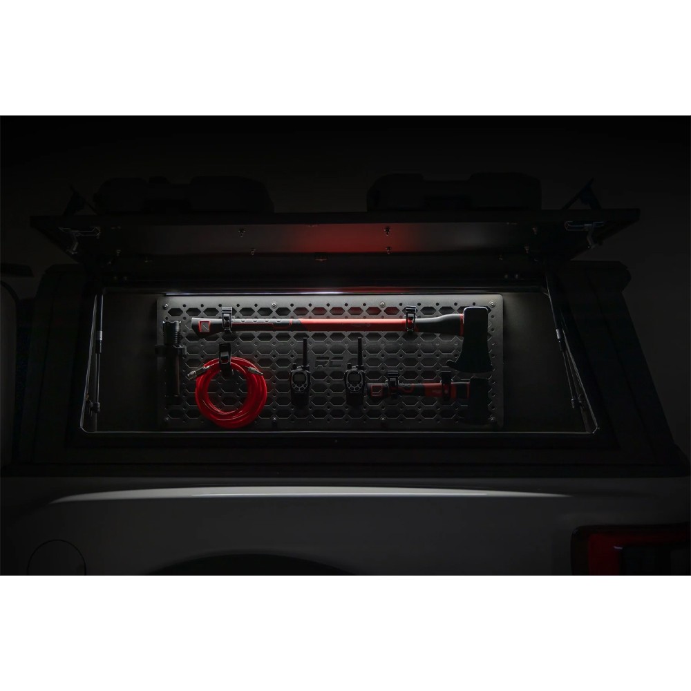 polka-z-panelem-montazowym-molle-strona-kierowcy-rough-country polka-z-panelem-montazowym-molle-strona-kierowcy-rough-country