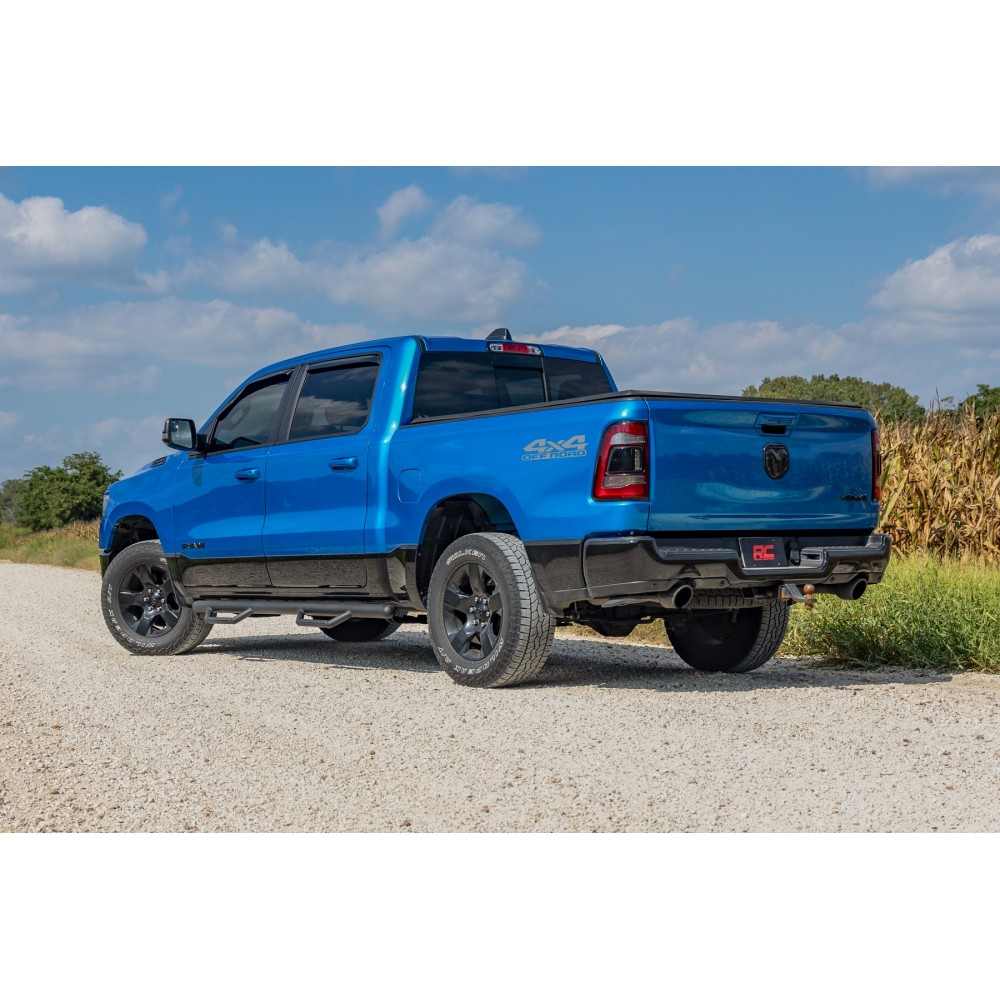 progi-stopnie-boczne-rough-country-nerf-steps progi-stopnie-boczne-rough-country-nerf-steps