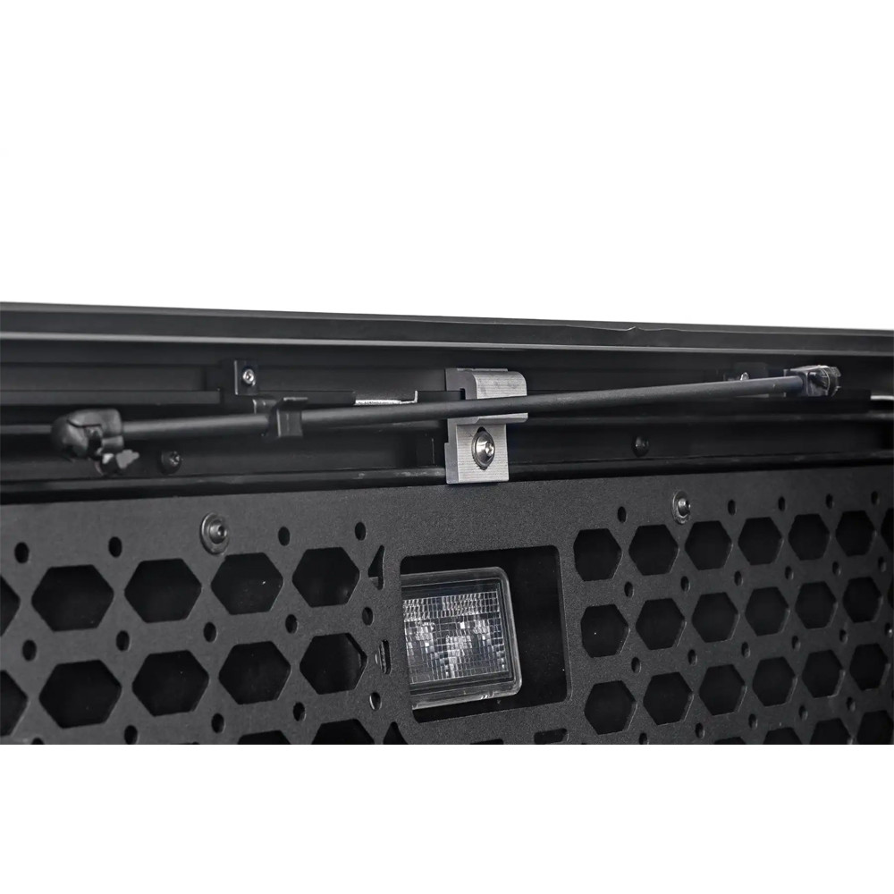 twarda-pokrywa-paki-tri-fold-flip-up-rough-country-5- twarda-pokrywa-paki-tri-fold-flip-up-rough-country-5-