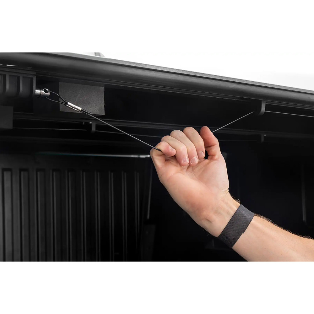 twarda-pokrywa-paki-tri-fold-niski-profil-rough-country-6-4 twarda-pokrywa-paki-tri-fold-niski-profil-rough-country-6-4