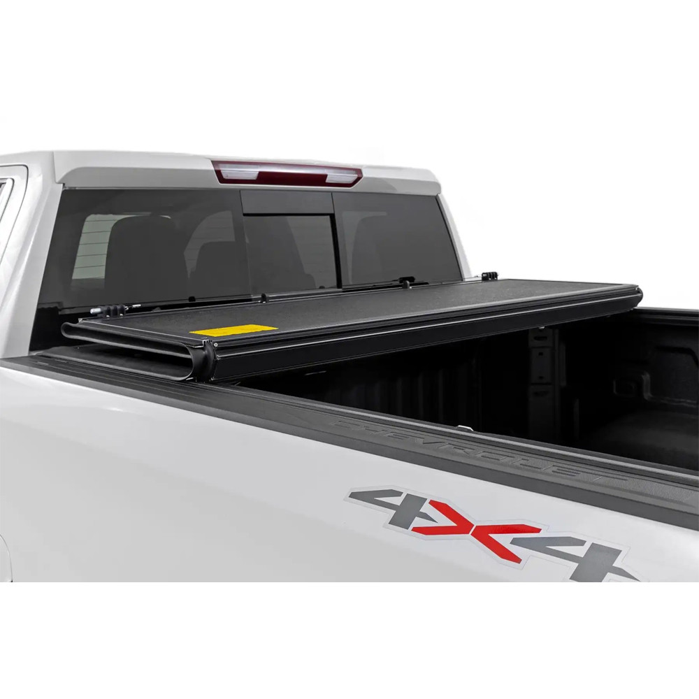 twarda-pokrywa-paki-tri-fold-niski-profil-rough-country-6-7 twarda-pokrywa-paki-tri-fold-niski-profil-rough-country-6-7