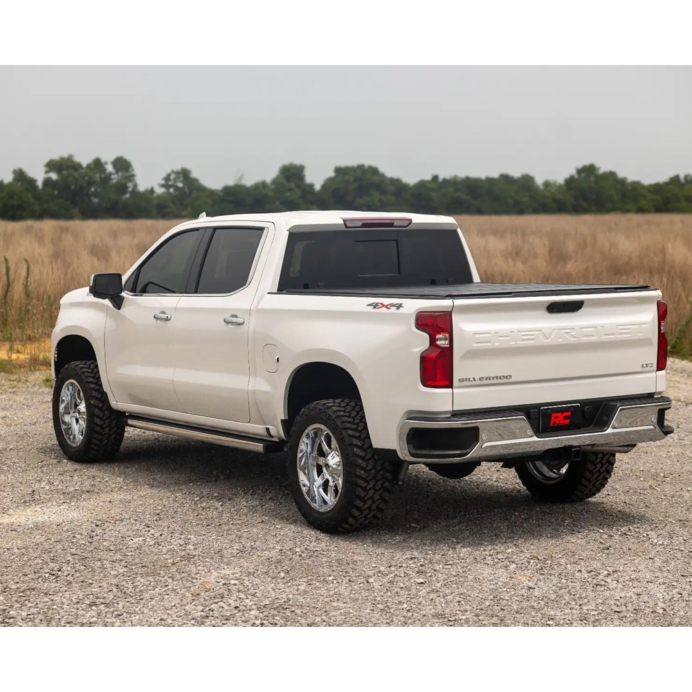 twarda-pokrywa-paki-tri-fold-niski-profil-rough-country-6-7 twarda-pokrywa-paki-tri-fold-niski-profil-rough-country-6-7