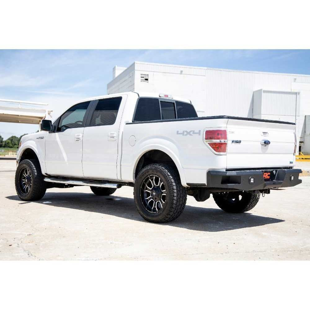 zderzak-stalowy-tyl-z-oswietleniem-led-rough-country zderzak-stalowy-tyl-z-oswietleniem-led-rough-country