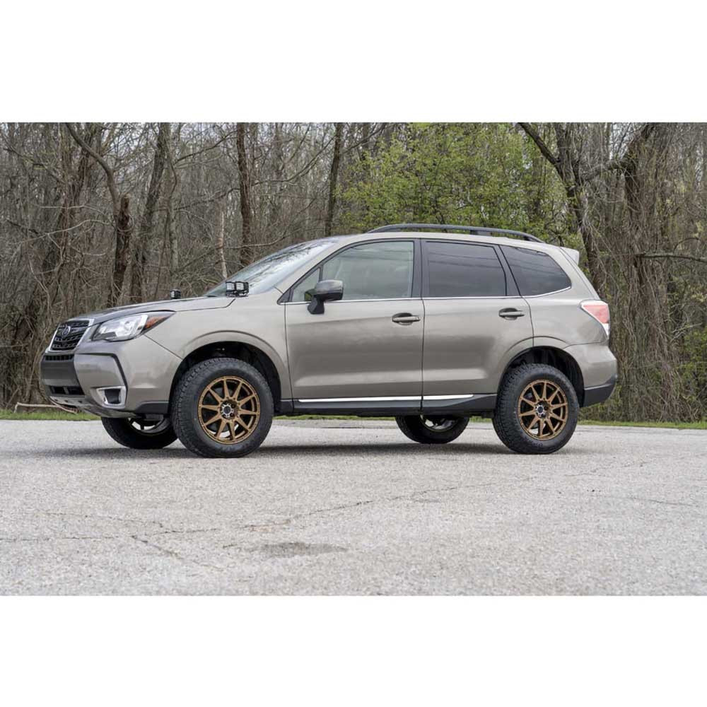 zestaw-zawieszenia-rough-country-lift-2 zestaw-zawieszenia-rough-country-lift-2