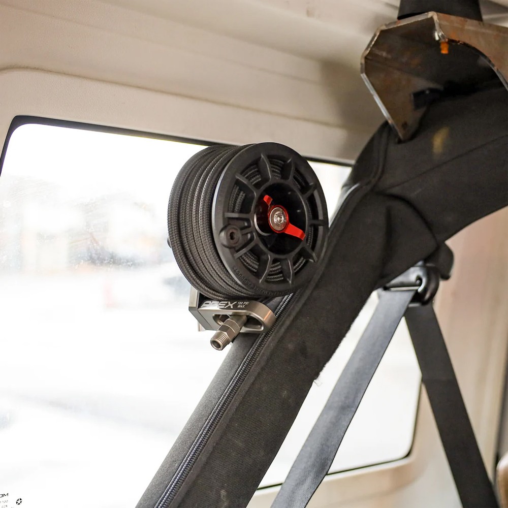 mocowanie-systemu-crs-do-klatki-bezpieczenstwa-apex mocowanie-systemu-crs-do-klatki-bezpieczenstwa-apex