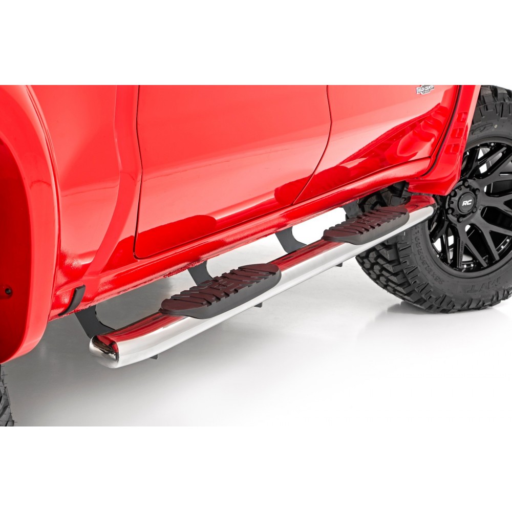 progi-stopnie-boczne-srebrne-rough-country-oval-nerf-steps-crew-cab progi-stopnie-boczne-srebrne-rough-country-oval-nerf-steps-crew-cab