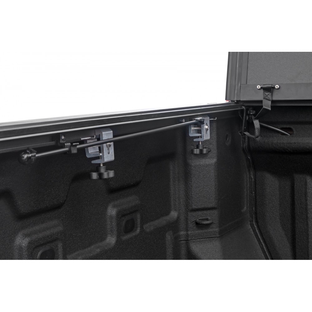 twarda-pokrywa-paki-tri-fold-flip-up-rough-country-5- twarda-pokrywa-paki-tri-fold-flip-up-rough-country-5-