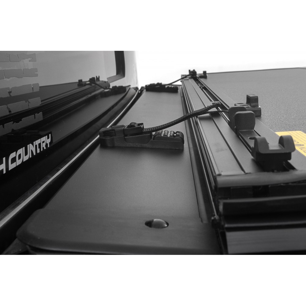 twarda-pokrywa-paki-tri-fold-flip-up-rough-country-5-7 twarda-pokrywa-paki-tri-fold-flip-up-rough-country-5-7