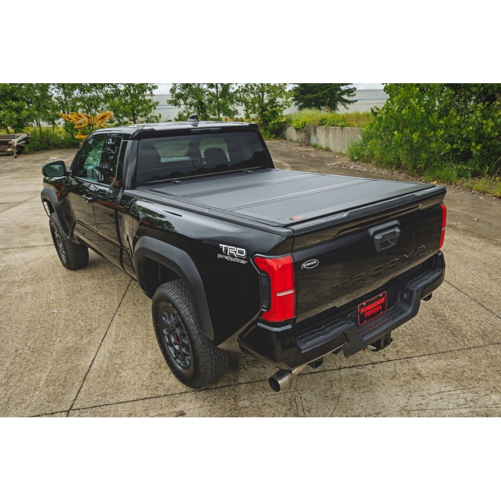 twarda-pokrywa-paki-tri-fold-flip-up-rough-country-6- twarda-pokrywa-paki-tri-fold-flip-up-rough-country-6-