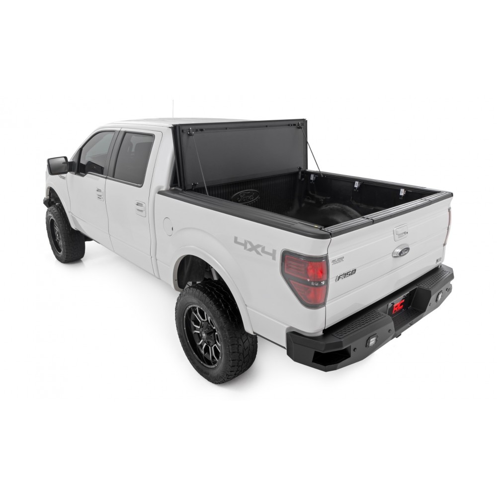 twarda-pokrywa-paki-tri-fold-flip-up-rough-country-6-7 twarda-pokrywa-paki-tri-fold-flip-up-rough-country-6-7