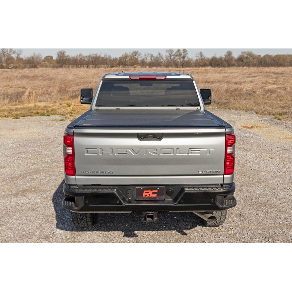 twarda-pokrywa-paki-tri-fold-flip-up-rough-country-6-9 twarda-pokrywa-paki-tri-fold-flip-up-rough-country-6-9