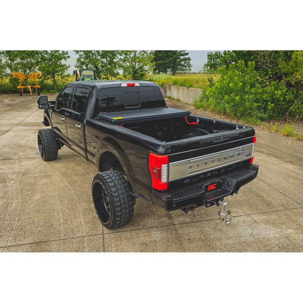 twarda-pokrywa-paki-tri-fold-niski-profil-rough-country-6-10 twarda-pokrywa-paki-tri-fold-niski-profil-rough-country-6-10