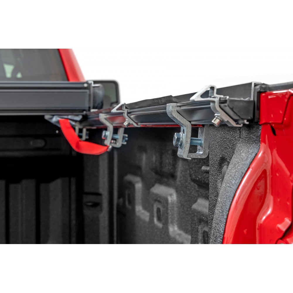 twarda-pokrywa-paki-tri-fold-niski-profil-rough-country-6-9 twarda-pokrywa-paki-tri-fold-niski-profil-rough-country-6-9